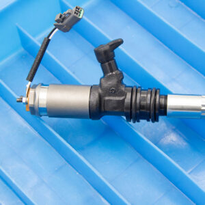 Diesel Injector 095000-1170 for Mitsubishi Fuso Fighter 7.5d 240-280 6M60 6M60T 6M60-T1 FH FK FM