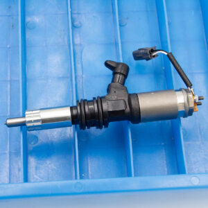 Diesel Injector 095000-1171 for Mitsubishi Fuso Fighter 7.5d 240-280 6M60 6M60T 6M60-T1 FH FK FM