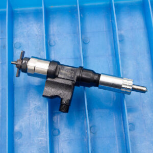 Diesel Injector AP53903 for Isuzu Truck 4HK1 JCB Excavator