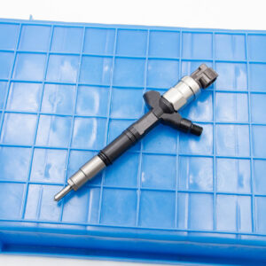 Diesel Injector 095000-0530 for Toyota Land Cruiser 3.0d 161-164 2000-2009 1KD-FTV J90 90 J120 120 D-4D Prado