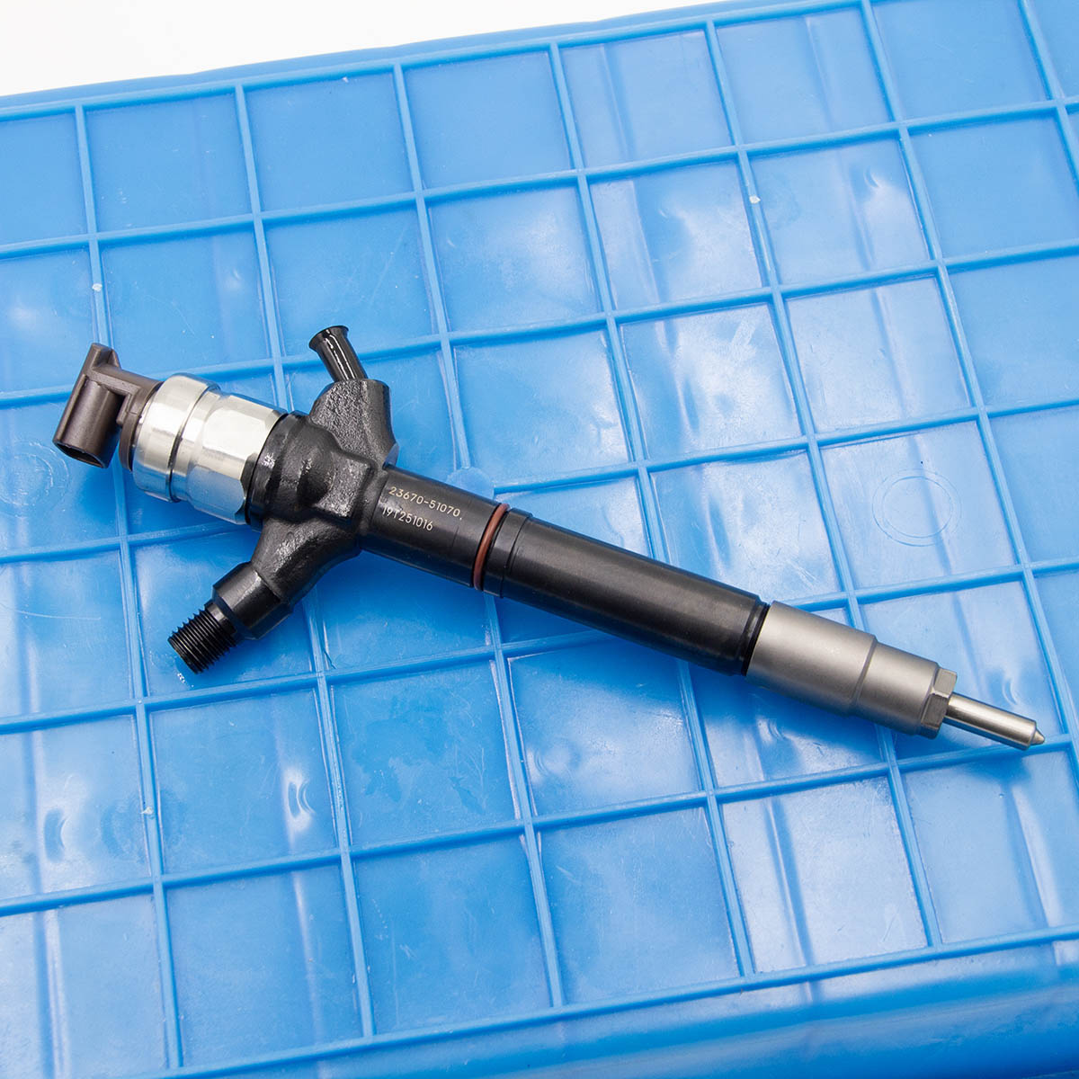 Diesel Injector 095000-7310 for Toyota Auris 2.0d 126 2007-2012 1AD-FTV D-4D NRE15 ZZE15 ADE15 ZRE15 NDE15 Avensis 2006- T25 Corolla 2007- E15 Verso 2009-